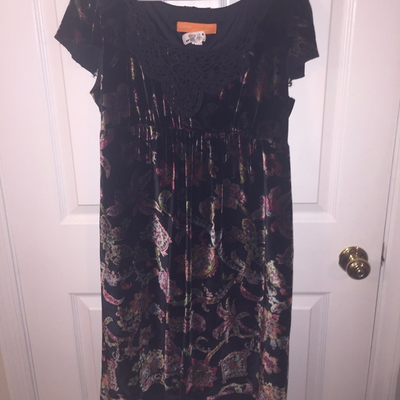 Cynthia Steffe Date Night Dress - Picture 9 of 16
